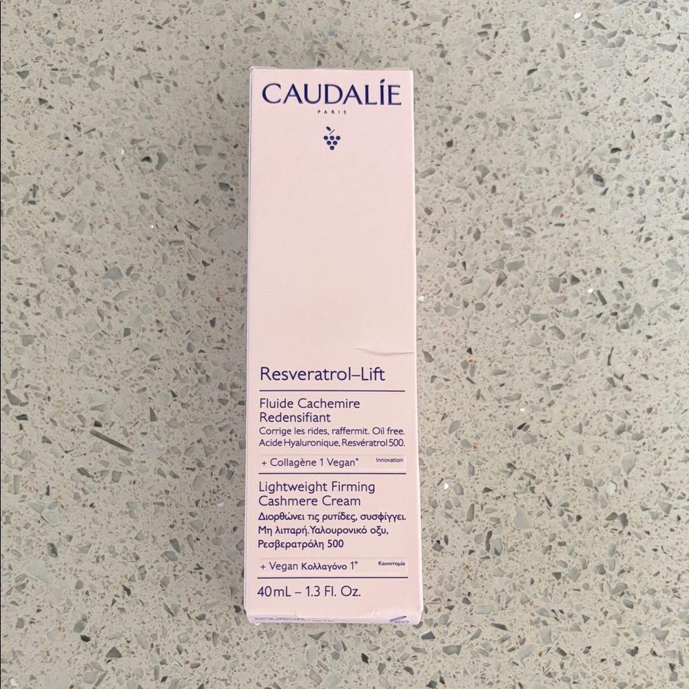 Caudalie Resveratrol-Lift Lightweight Firming Cashmere Cream l